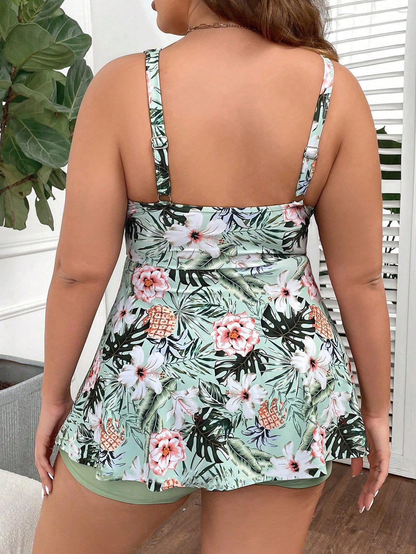 Conjunto Plus Size Tankini Halterneck Flores, Conjuntos kimono feminino, conjunto kimono feminino, kimono feminino, quimonos femininos, Conjunto feminino verão, Conjuntos femininos lisos, Kimonos lisos,  Kimono cor lisa,  Conjunto Kimono Plus Size liso,