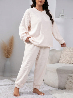 Pijama Longo Texturizado Flanela  Plus Size, Pijama Cetim Plus Size Luxo Flores Calça Longa, pijamas plus size, pijama feminino, pijamas feminino, pijamas plus size, pijama feminino plus size, pijama longo plus, pijamas femininos inverno plus size,