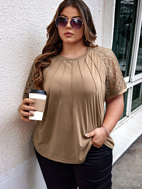  Blusa Manga Curta com  Renda e Babados Plus Size, roupas plus size, blusa de croche manga longa, roupas plus size feminina, plus size roupas femininas, roupa feminina plus size, moda feminina plus size, loja de roupa plus size feminina, plus size roupas, blusa manga curta feminina,