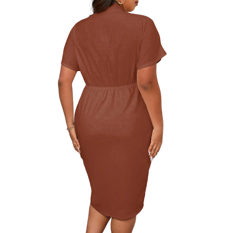 Vestido Plus Size  Plissado  Cor Sólida Simetria, looks plus size, looks elegantes plus size, Plus size roupas estampadas, plus size roupas femininas, Site de Roupa plus size feminina, Vestidos plus size plissados, Vestidos plus size manga curta, Vestidos plus size plissado , Vestidos plus size sem mangas, Vestidos plus size midi cor sólida